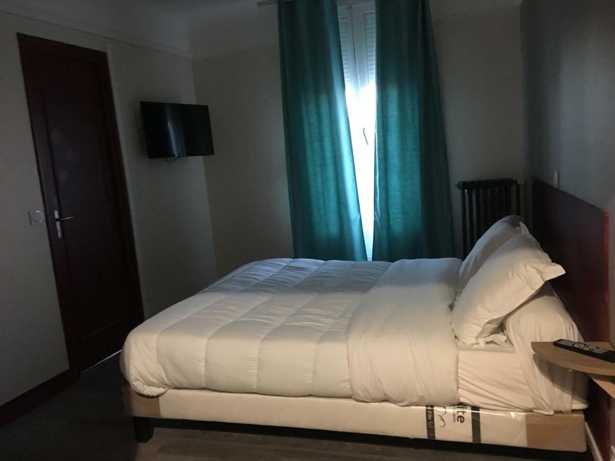 Hotel De Strasbourg Aulnay-sous-Bois Luaran gambar