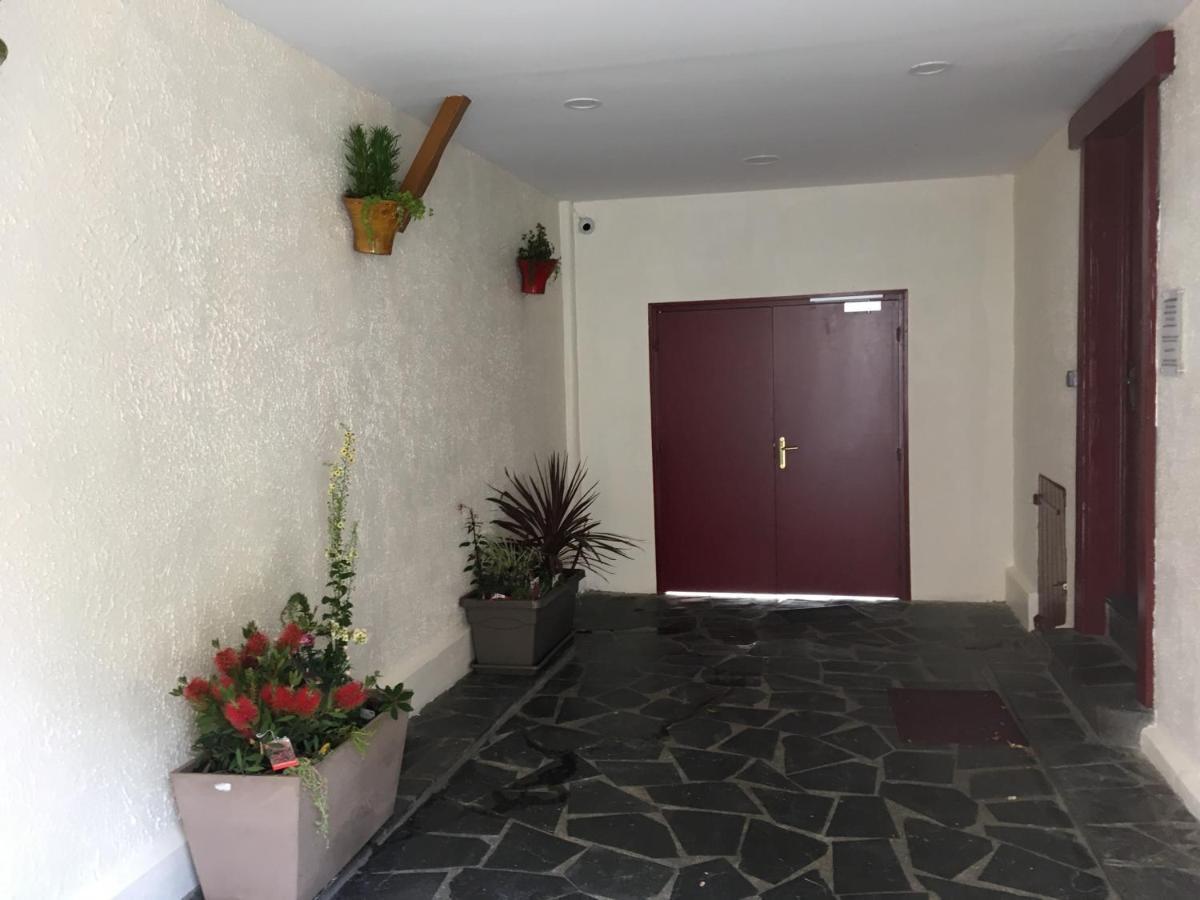 Hotel De Strasbourg Aulnay-sous-Bois Luaran gambar